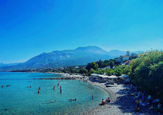 Παραλία Μικρή Μαντίνεια